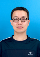 李伟英 照片