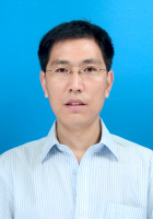 张立国 照片