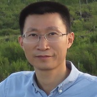 秦跟基 照片