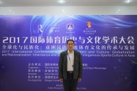 李显国 照片