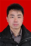 李建威 照片