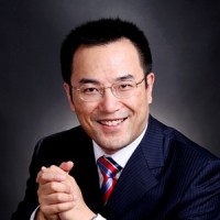 沈岿 照片