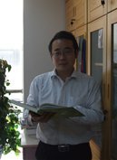 严登华 照片