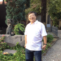 邵元华 照片