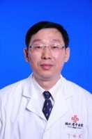 黄育华 照片