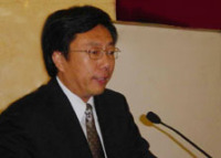 唐英敏 照片
