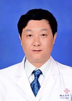 向希雄 照片