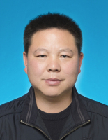 邓明君 照片