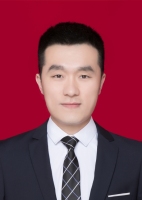 刘永鑫 照片