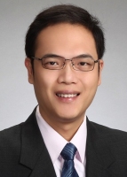 李伟 照片