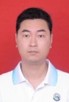 李建 照片