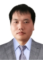 万云 照片