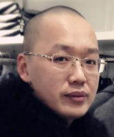 汪鸿 照片