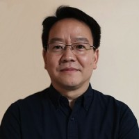 吴思 照片