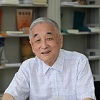 吴慰慈 照片