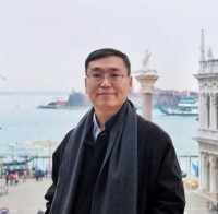 吴晓东 照片