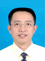何云 照片
