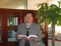 刘坐镇 照片