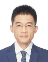 厉巍 照片