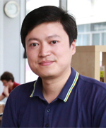 鲍钰 照片
