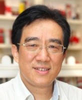 陈江 照片