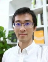 董辉 照片