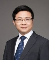 何佳讯 照片