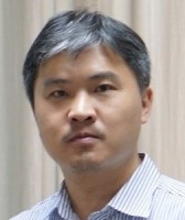 李亚巍 照片