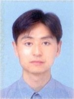 路勇 照片