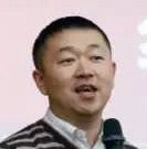 阮光册 照片