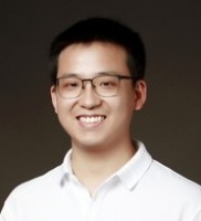 谭鑫 照片