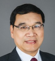 王伦信 照片