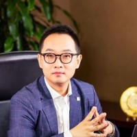 王翀 照片