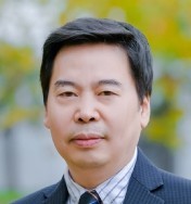 闫光才 照片
