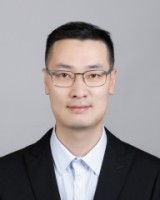 闫明 照片