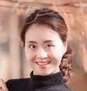 周婷 照片