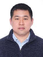宫诚举 照片