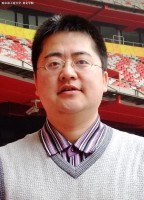 高鹏 照片