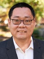 杨明 照片
