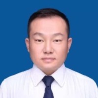 白成超 照片