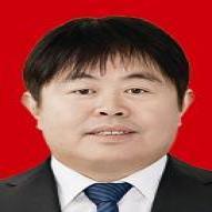 戴圣龙 照片