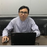 郭朋真 照片