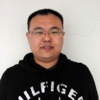 何伟华 照片