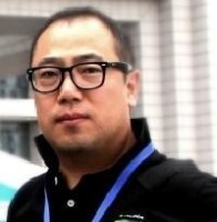 黄锰 照片