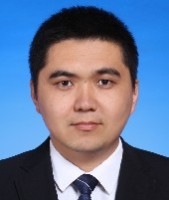姜宇 照片