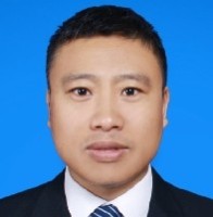 李忠龙 照片