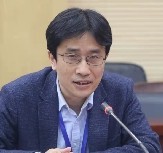 刘京 照片