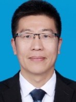卢振 照片