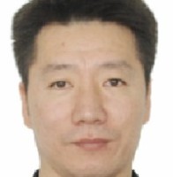 李亮 照片