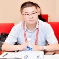 倪龙 照片